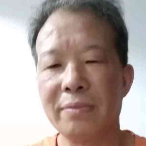 想人陪等待浮光的照片