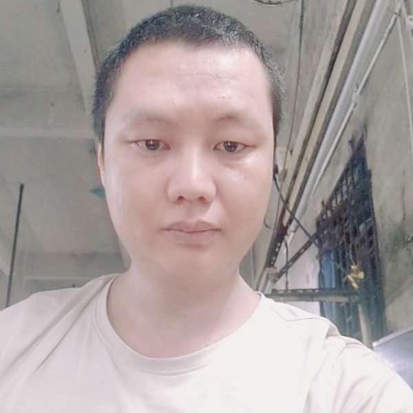 刻苦爱河马的照片