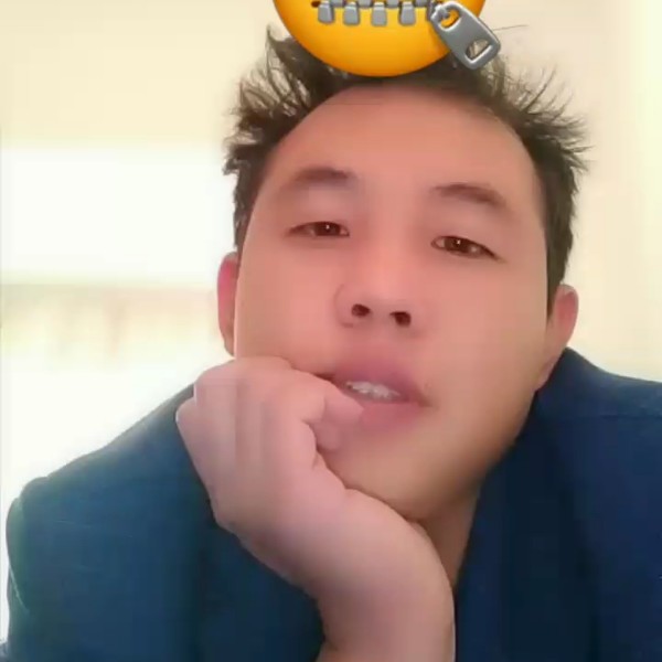 互相安慰的照片