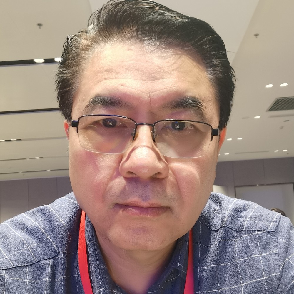 欢呼苦恋鸡的照片