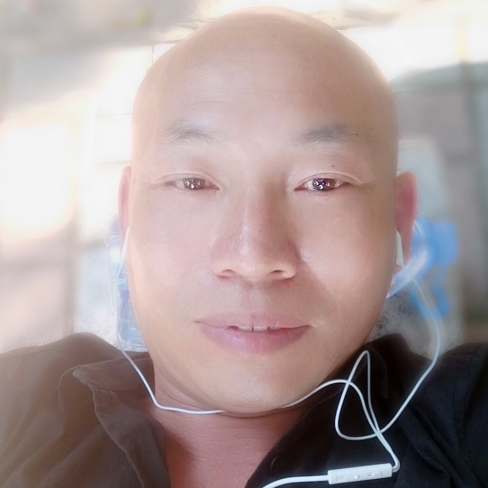 电灯胆无私的照片