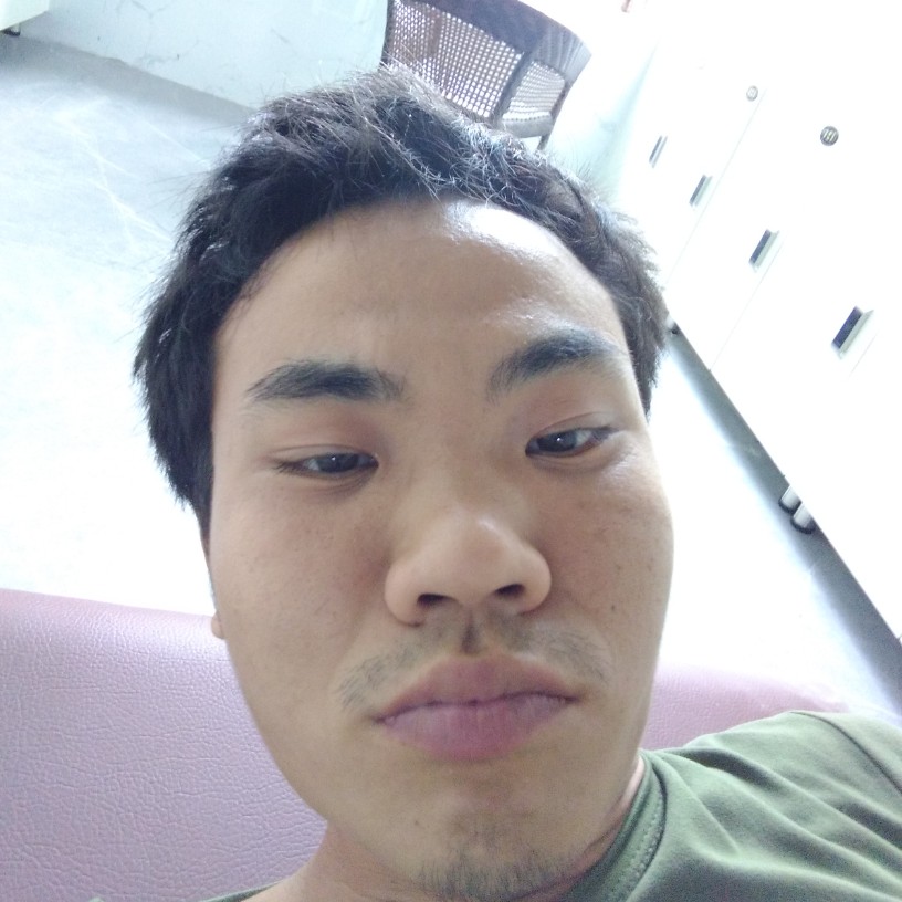 星愿悲凉的照片