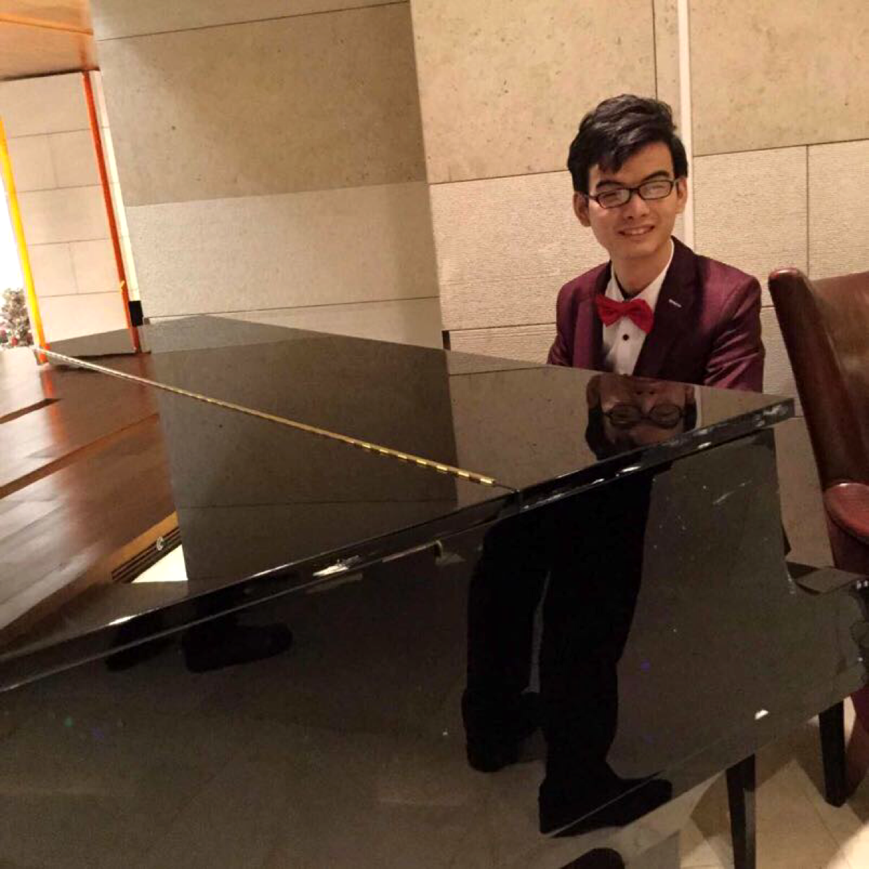 金鱼浅吻机灵的照片