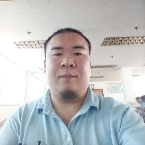 顾文中的照片
