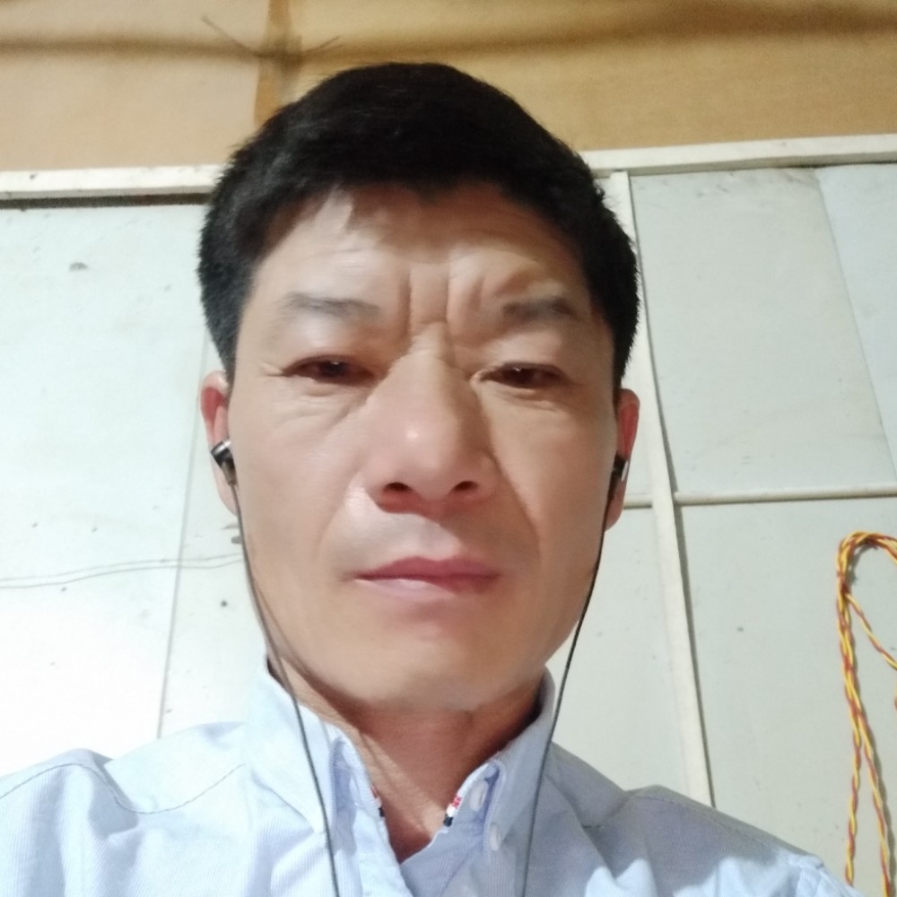 爱听歌鸡翅的照片
