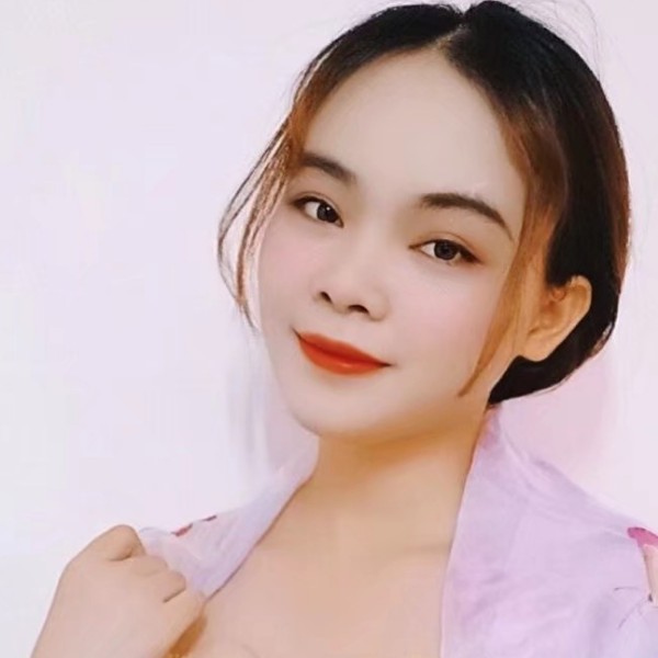 成就相许微笑的照片