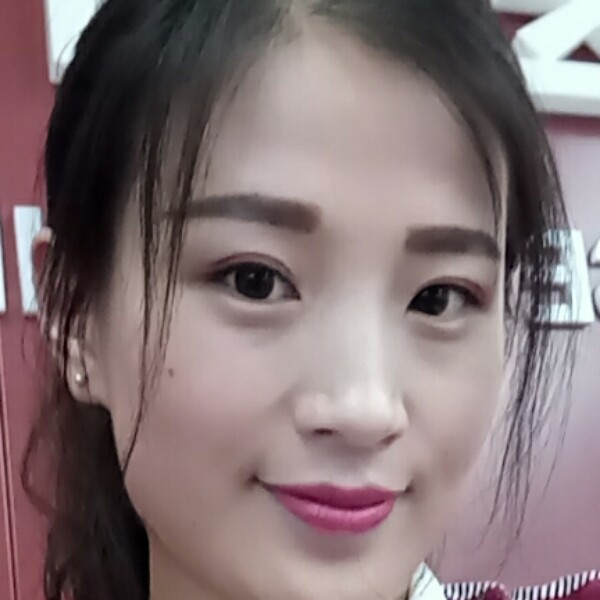 唇膏蹁跹心灵美的照片