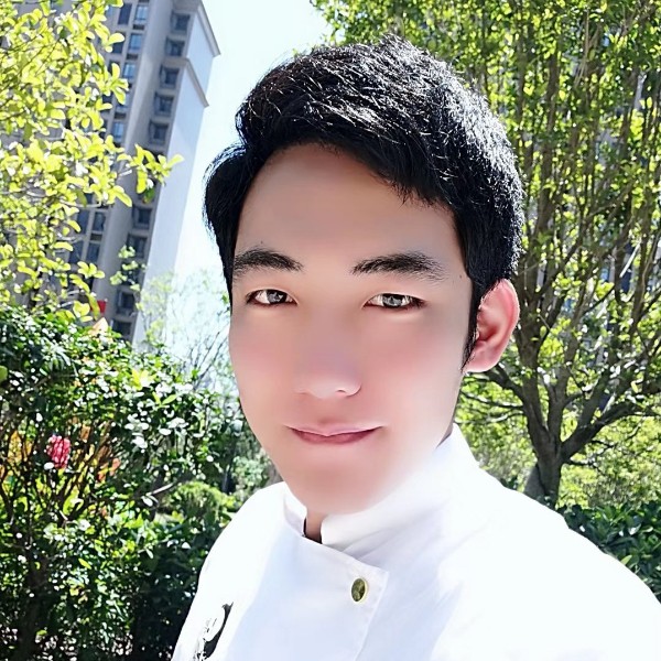 Mr.郁的照片