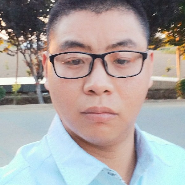 愤怒的兔的照片