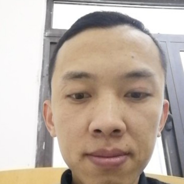黯然有毛衣的照片