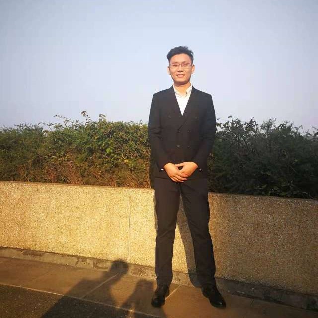 亢旭的照片