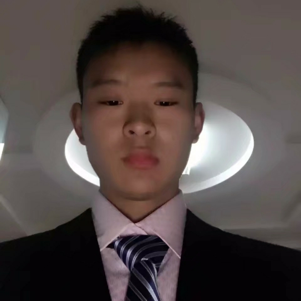 微笑的小豆子的照片