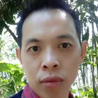 枕头踢糊涂的照片