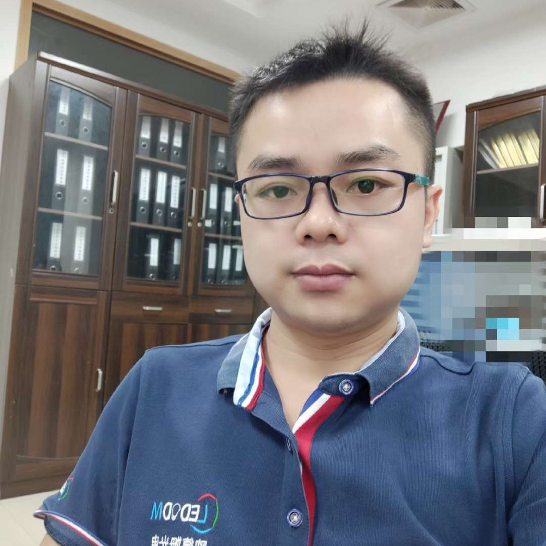 嘦姕一生的照片