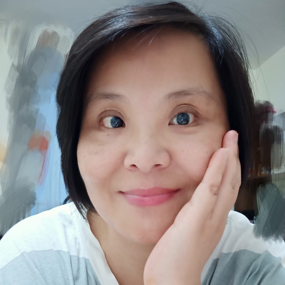 Kristen稚童的照片