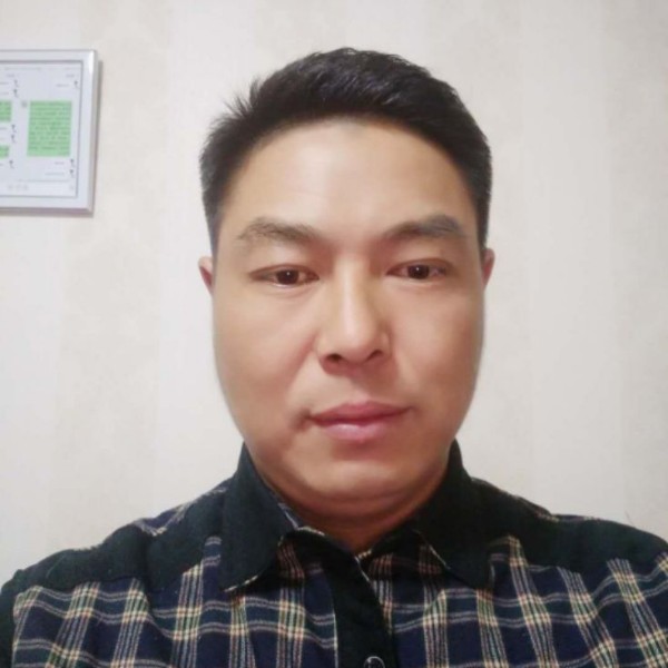 山高月圆的照片