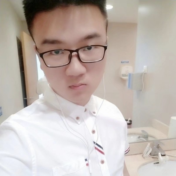 青亦呀的照片