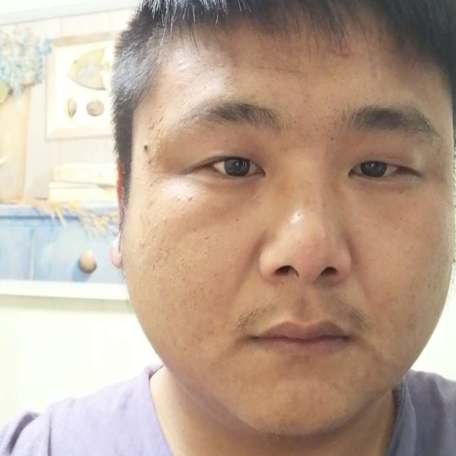 大黑勤奋的照片