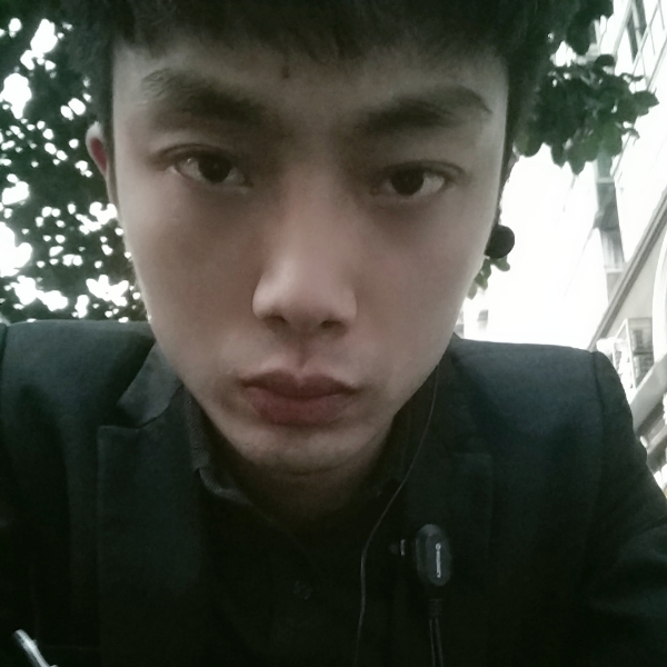 一身相随谁是谁的照片
