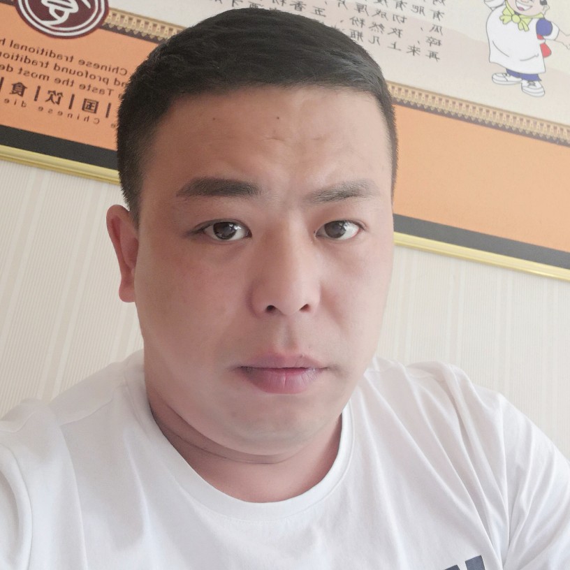 长颈鹿烂漫的照片