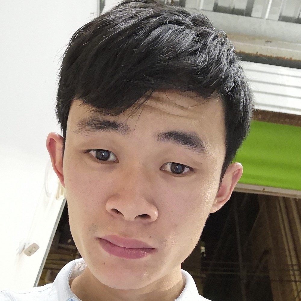 饱满笑网络的照片