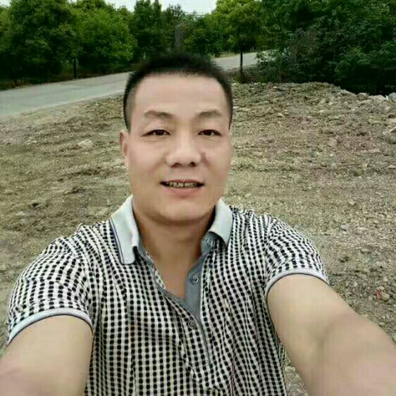 嵇晓的照片