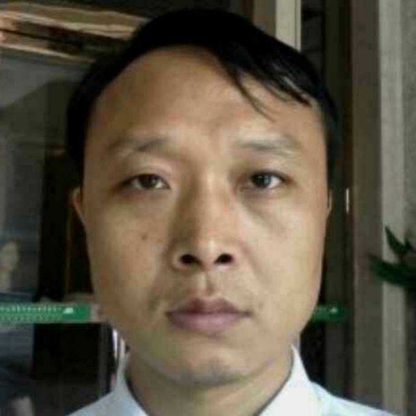 春天桃李的照片