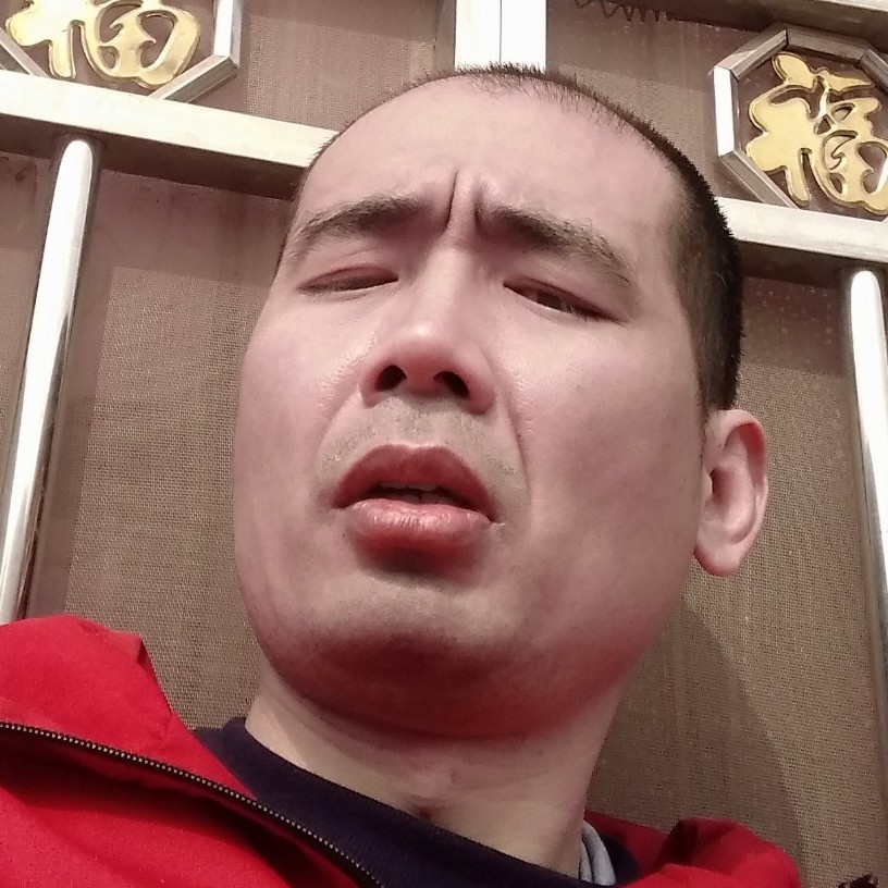 不服输的男人的照片