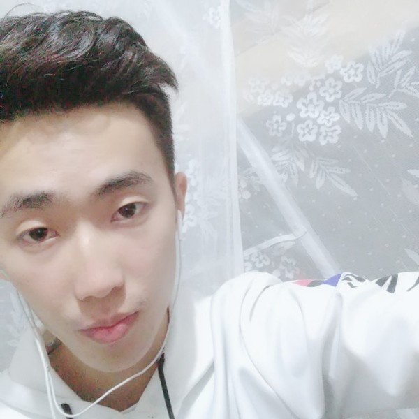 少年龙的照片