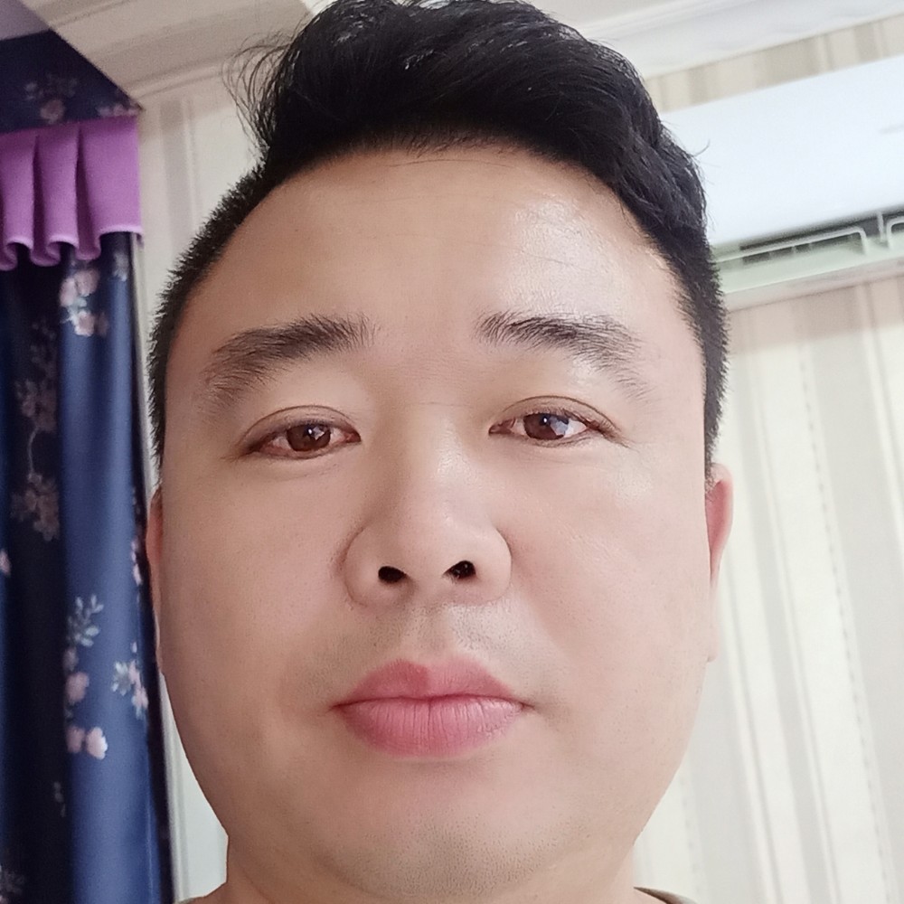 黄荣科的照片
