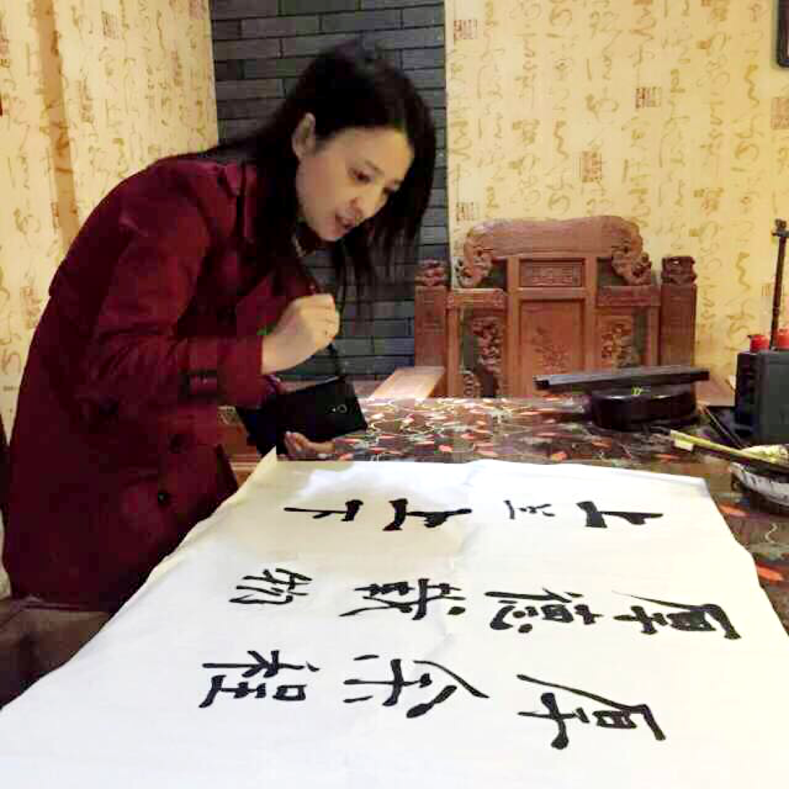 易芳琼的照片