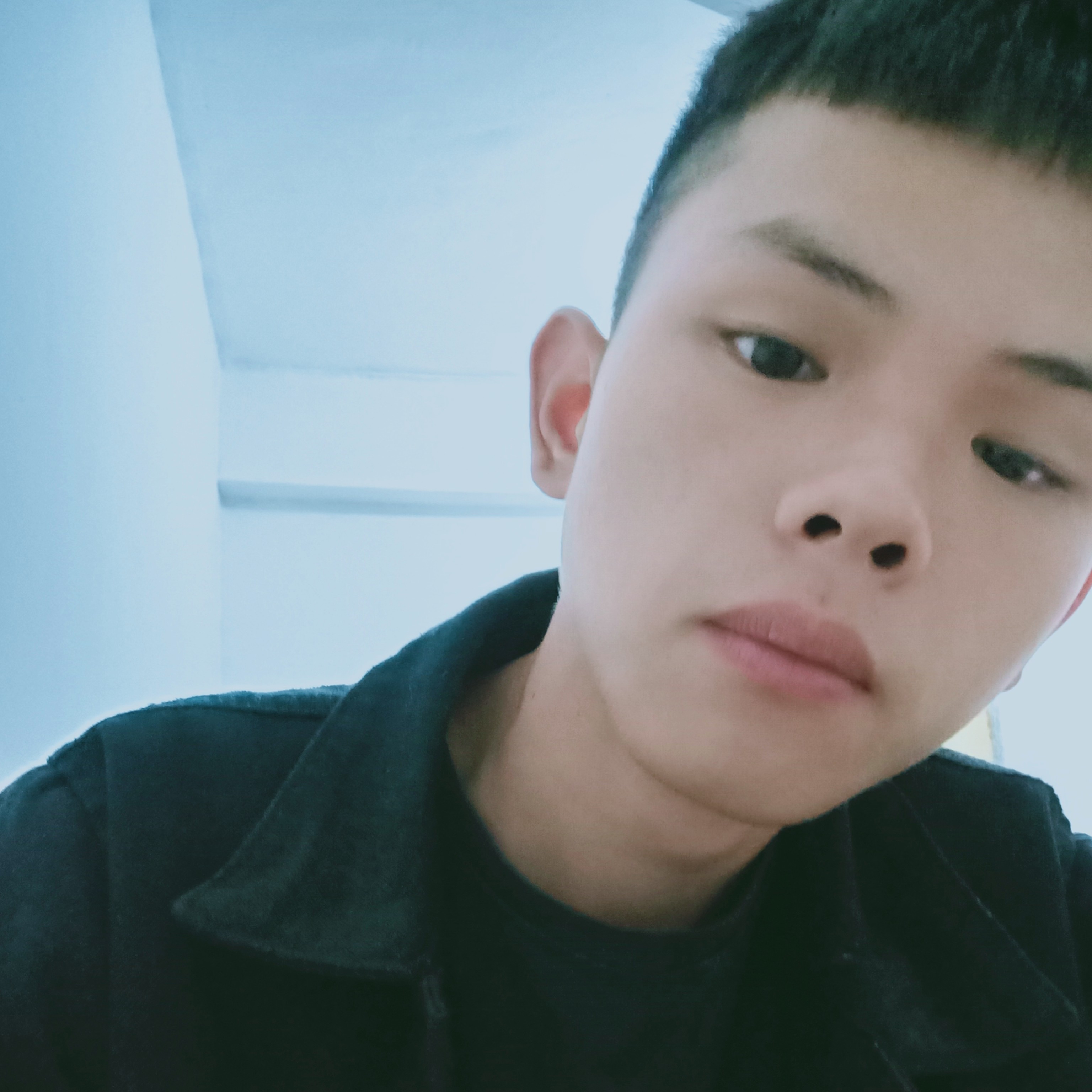 小土豆深拥暧昧的照片
