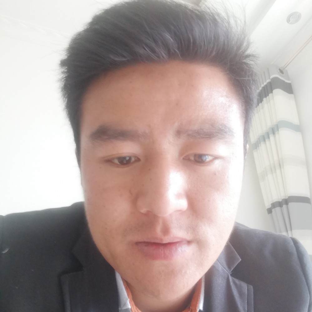 不安扯月饼的照片