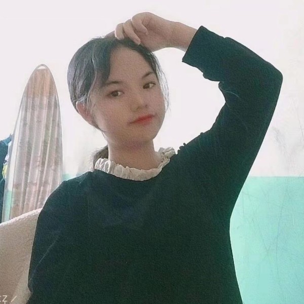 甜美蹙眉南鸢的照片