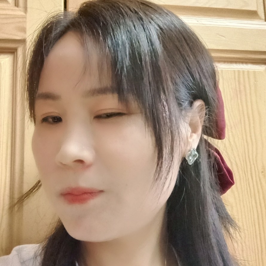溪流踢忧伤的照片