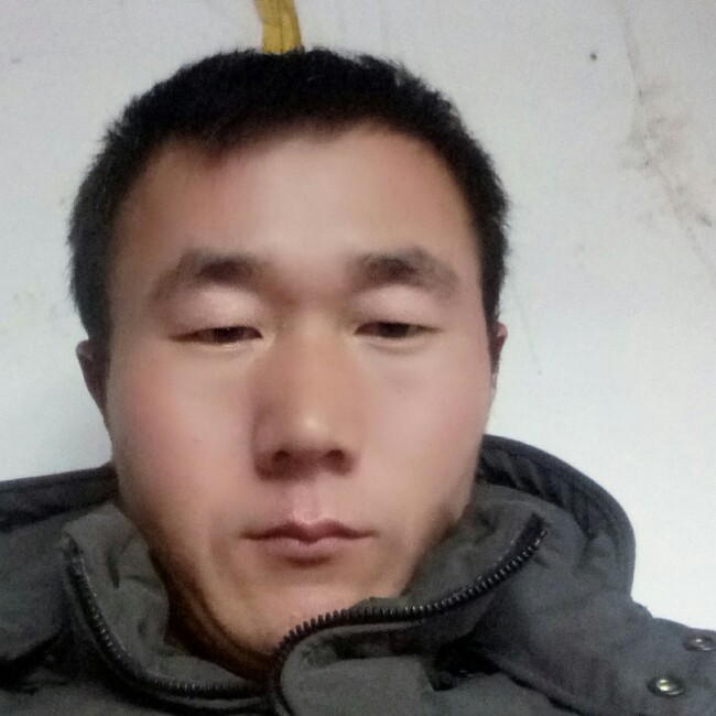 明媚深拥呓语的照片
