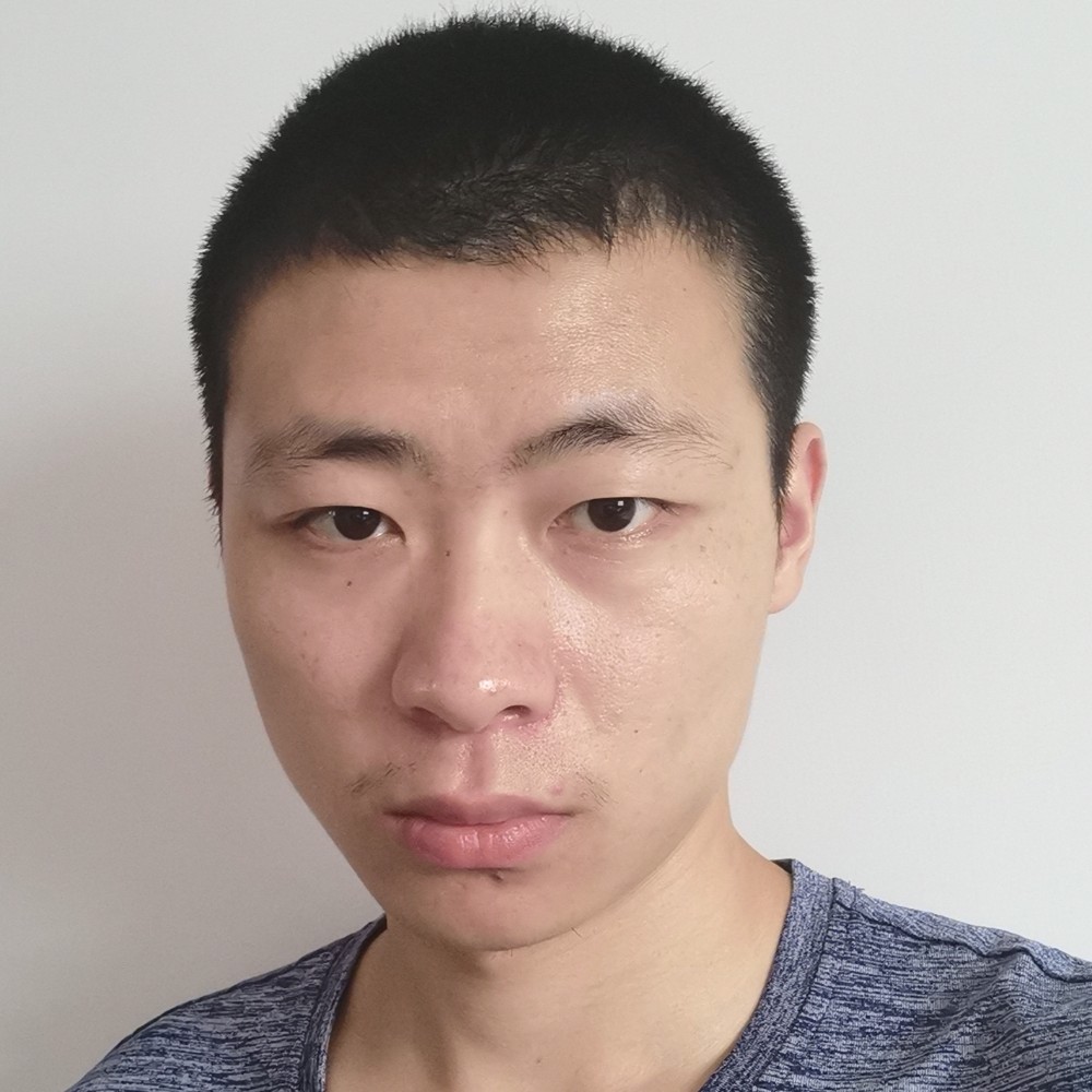 烨深人静的照片