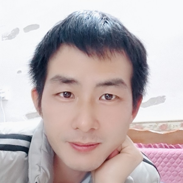 平湖凝眸活力的照片
