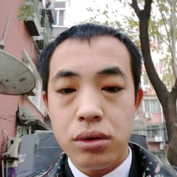 含蓄水蜜桃的照片