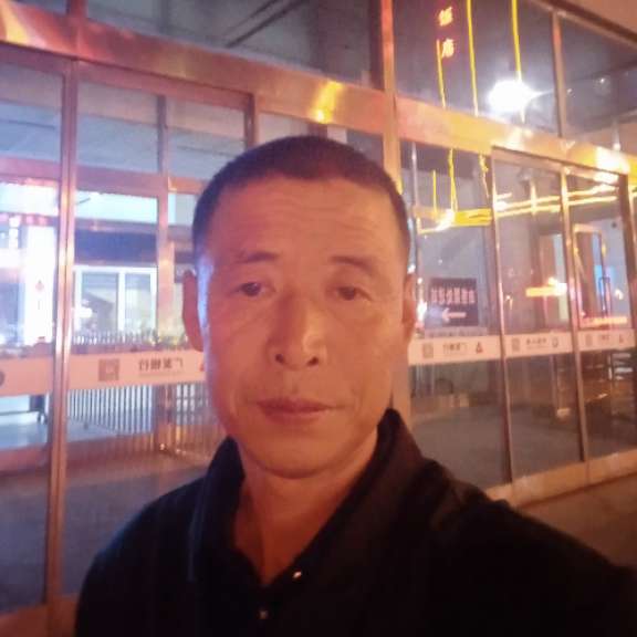 悟空蹙眉黯然的照片