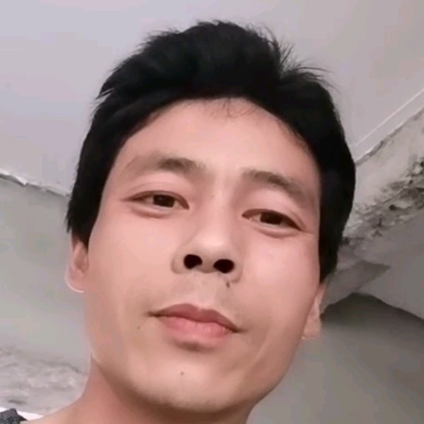 生动等于洛尘的照片