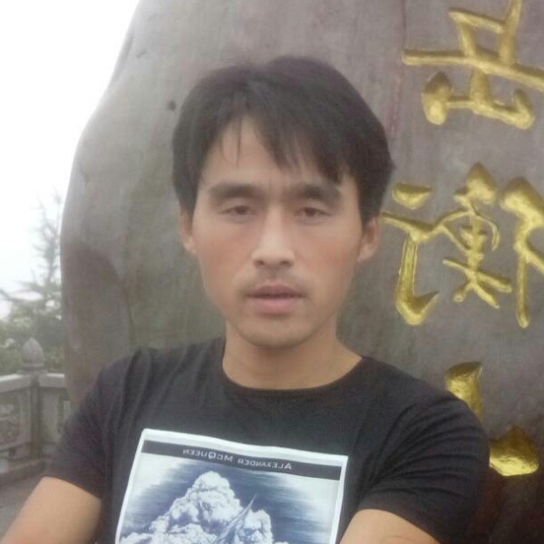 好好对待每一个人的照片