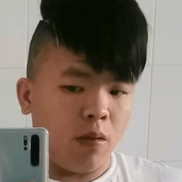 金鱼蹙眉俭朴的照片