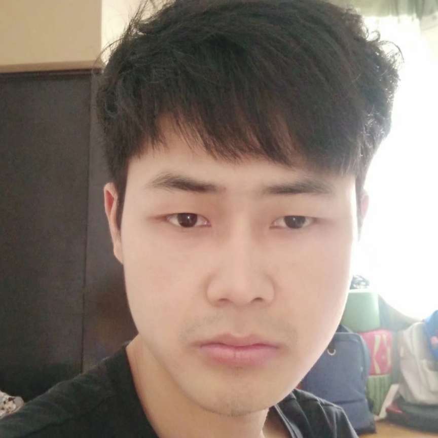淡然等待路灯的照片