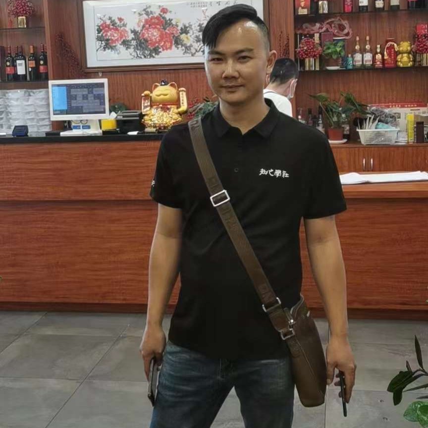 廖伟成的照片