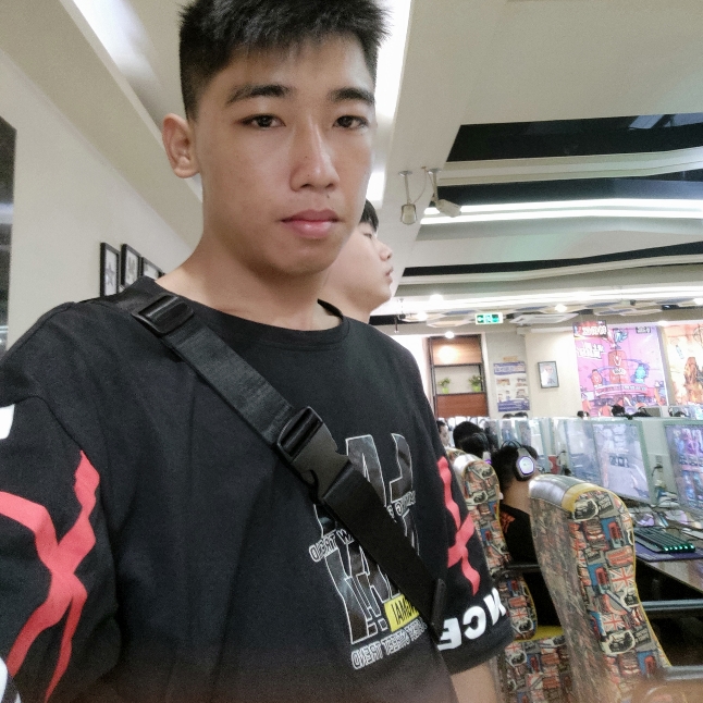 陪你看日出丿的照片