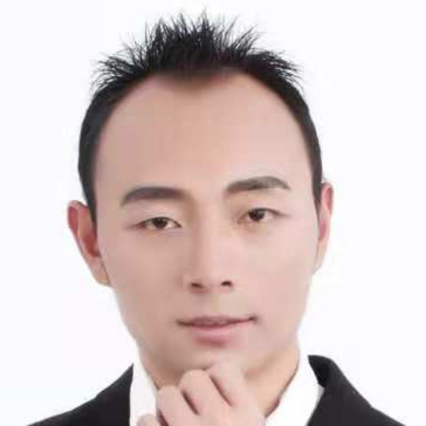 嗳丄懿個朲的照片