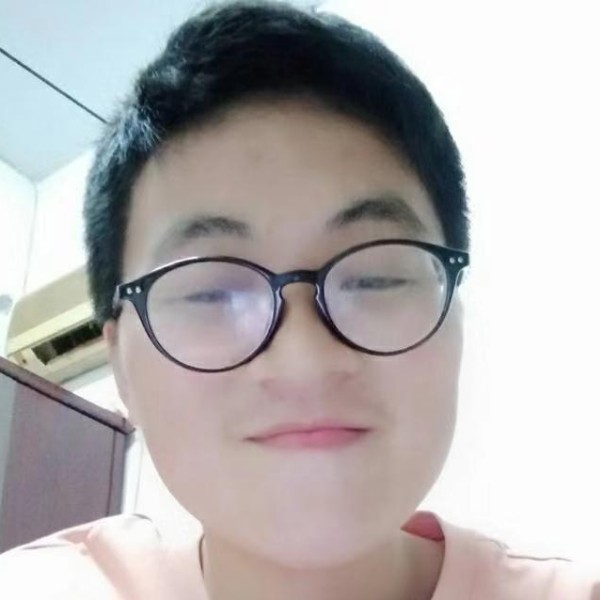 悦耳回首小馒头的照片