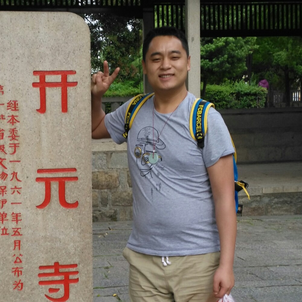 小彭彭的照片