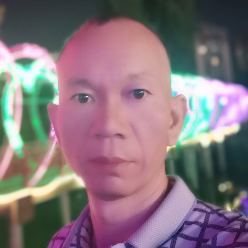 务实浅吻花生的照片